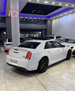 كرايسلر 300